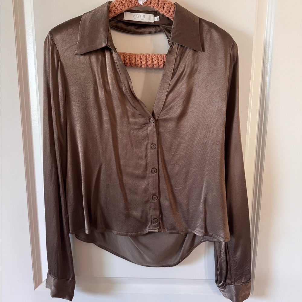 ASTR Women's Brown Satin Blouse